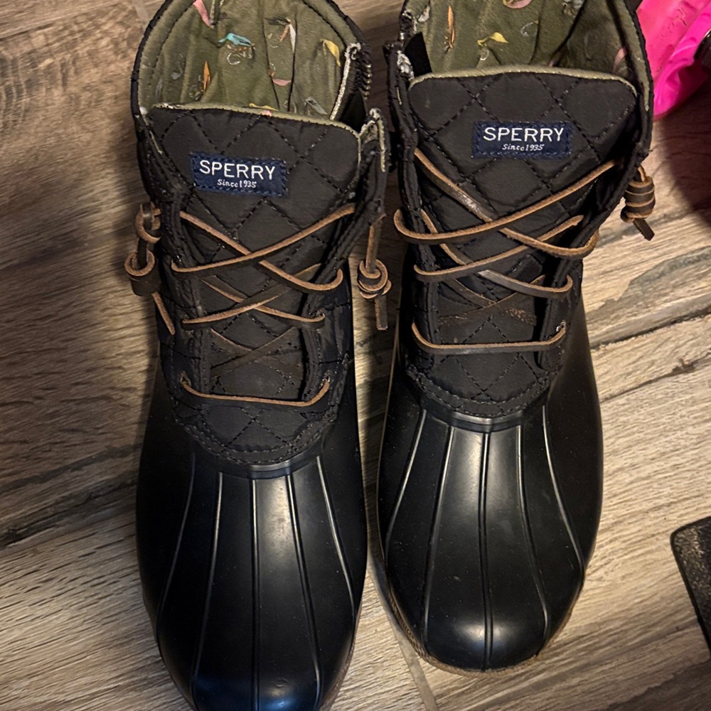 Sperry Black Quilted Lace-Up Boots